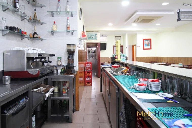 Negócio para Arrendamento em Santa Marinha e São Pedro da Afurada Foto 7