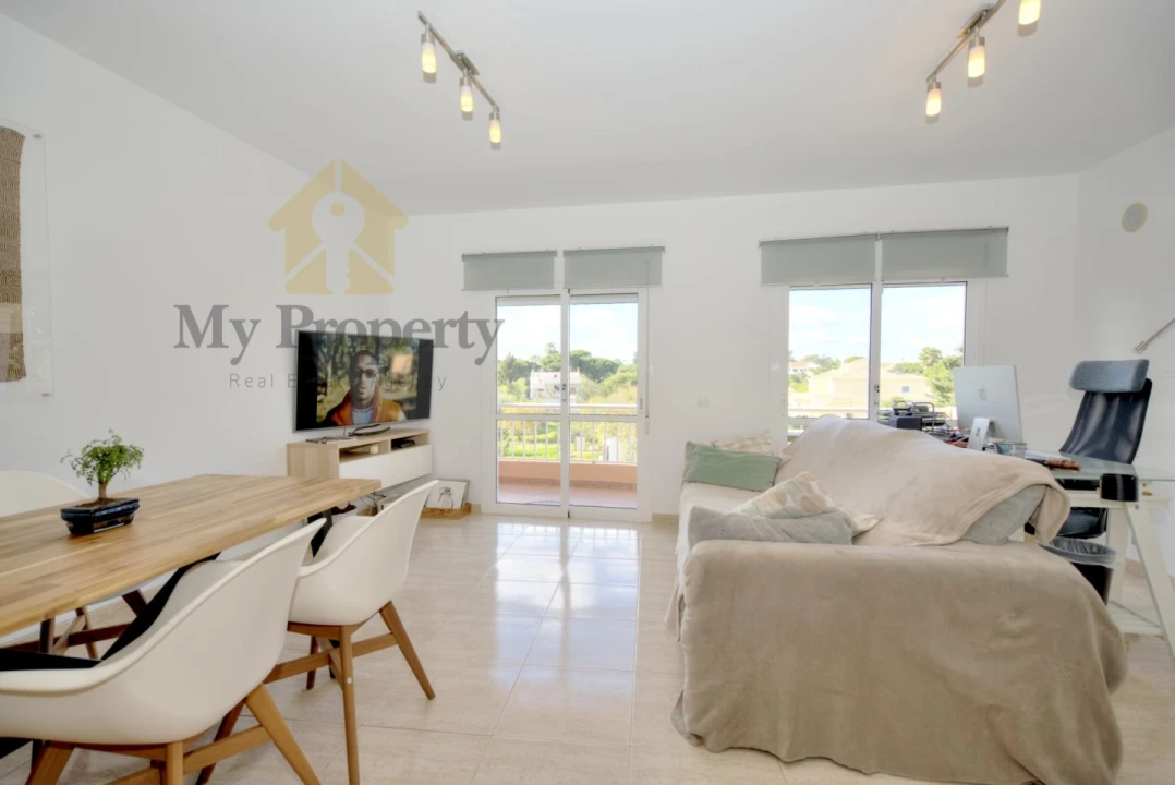 Apartamento T3 para Venda em Quarteira Foto 4