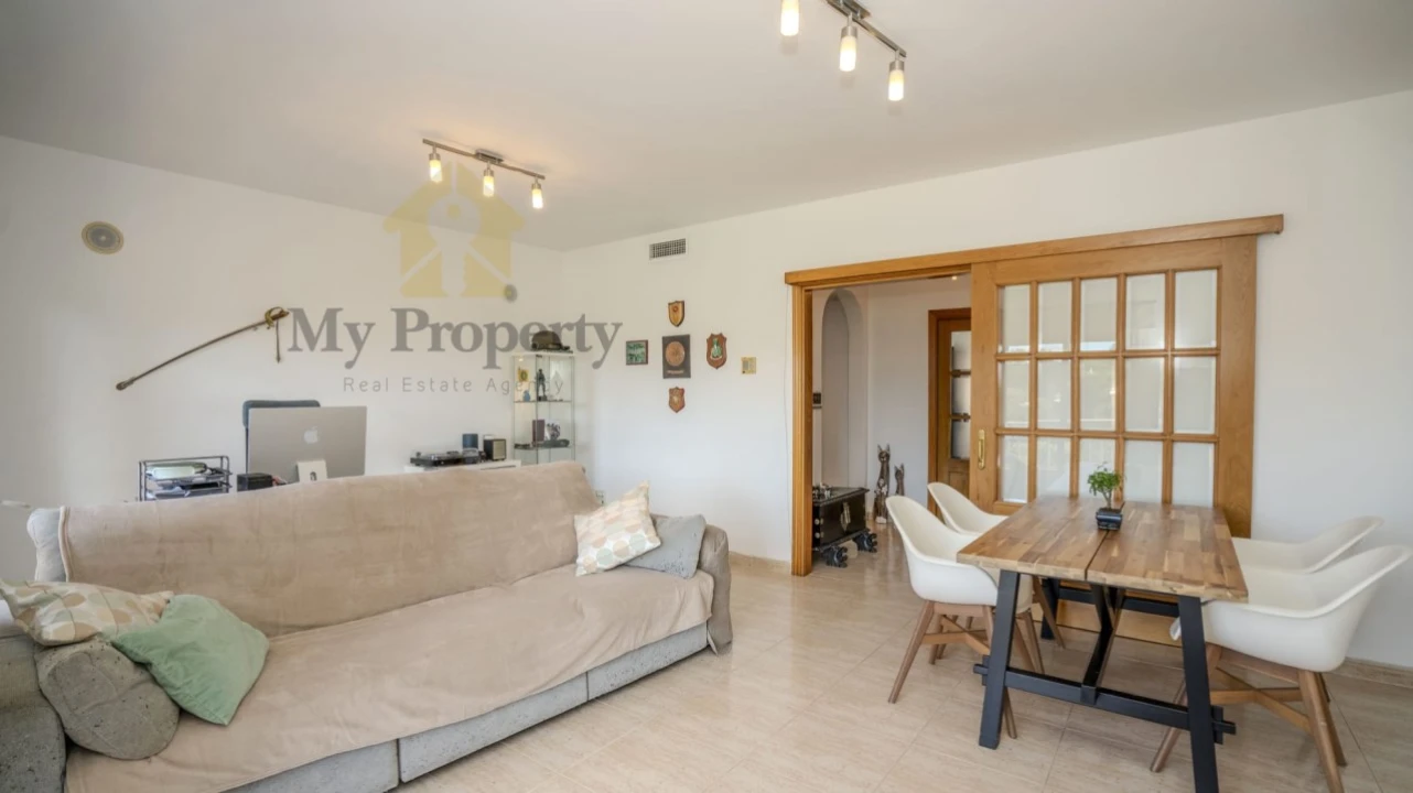 Apartamento T3 para Venda em Quarteira Foto 3