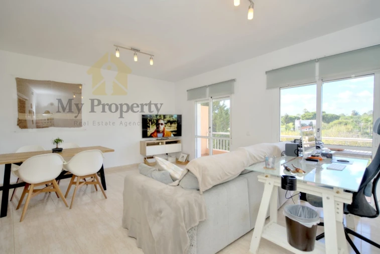 Apartamento T3 para Venda em Quarteira Foto 2