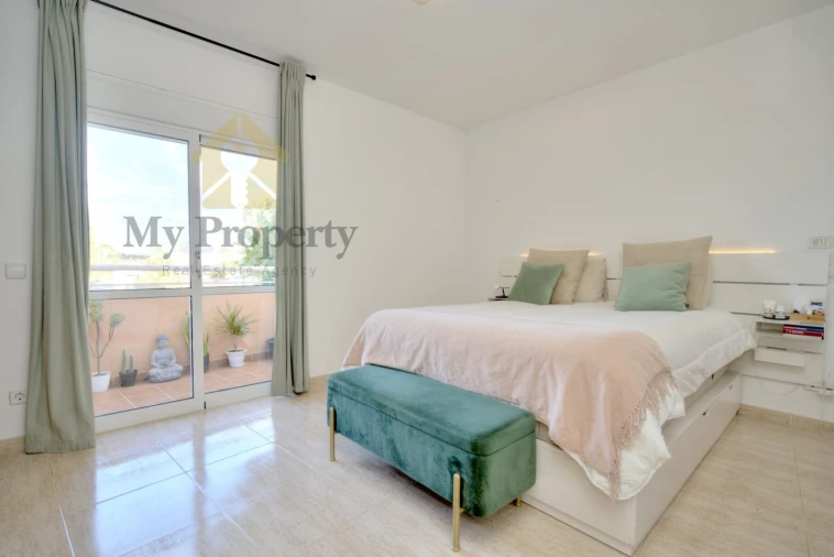 Apartamento T3 para Venda em Quarteira Foto 7