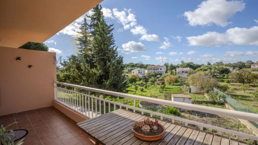 Apartamento T3 para Venda em Quarteira Foto 36