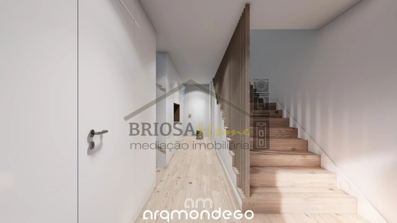 Moradia T4 para Venda em Santa Clara e Castelo Viegas Foto 12