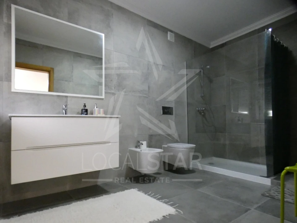 Apartamento T2 para Venda em Tornada e Salir do Porto Foto 20