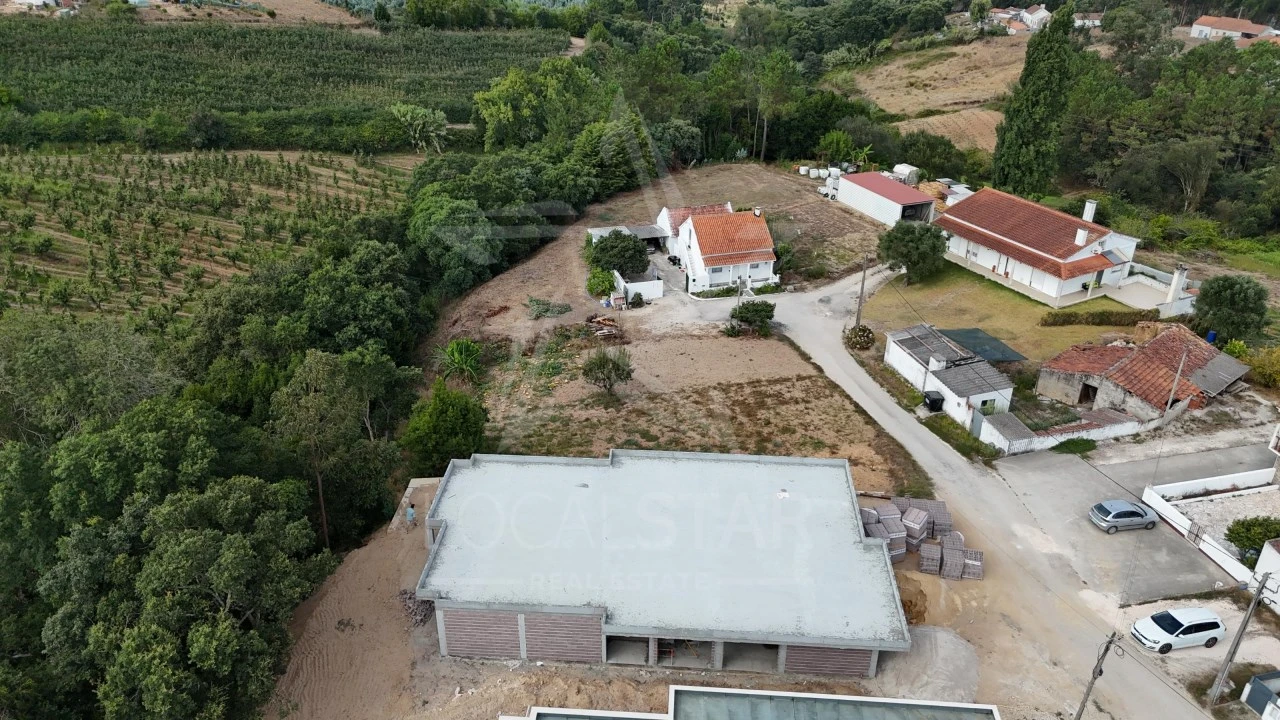 Moradia T3 para Venda em Nossa Senhora do Pópulo, Coto e São Gregório Foto 1