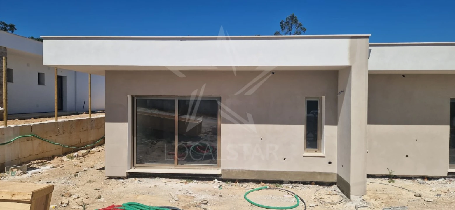 Moradia T3 para Venda em Nossa Senhora do Pópulo, Coto e São Gregório Foto 1