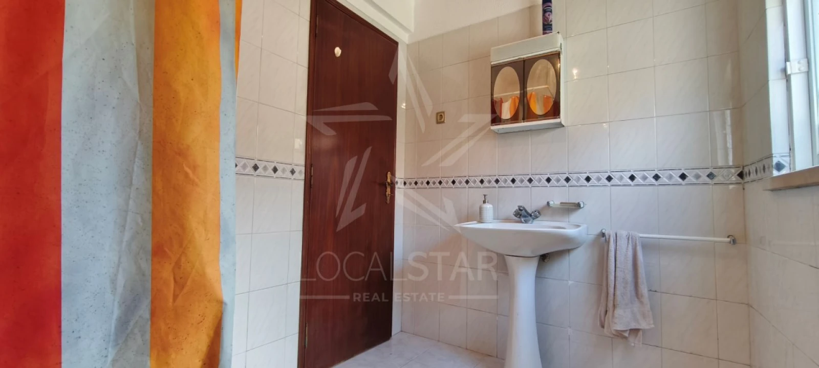 Moradia T3 para Venda em Alvorninha Foto 42