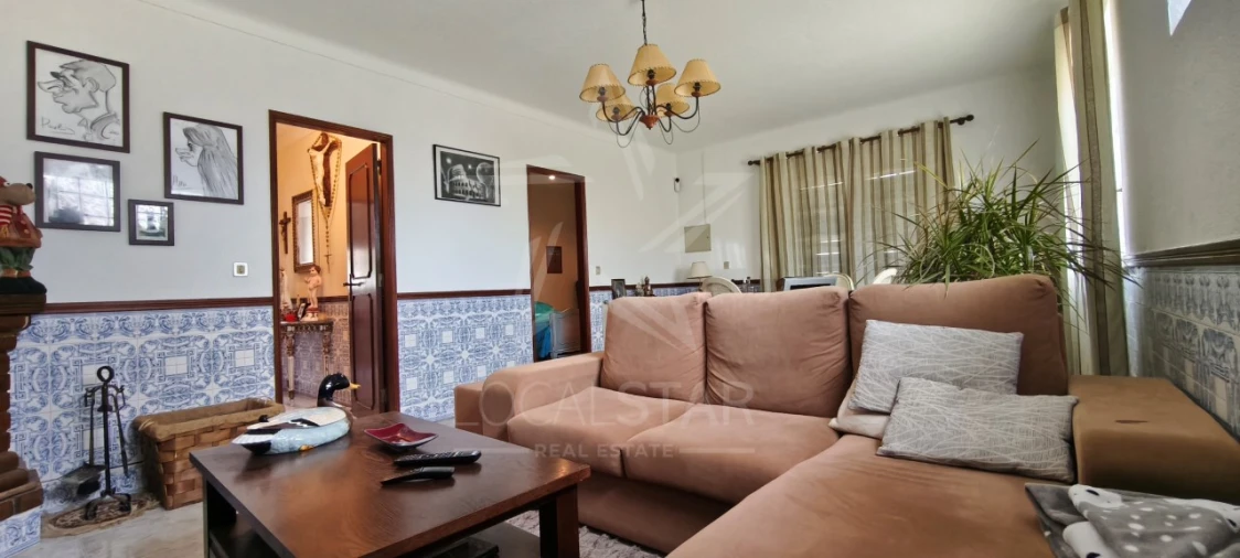 Moradia T3 para Venda em Alvorninha Foto 5