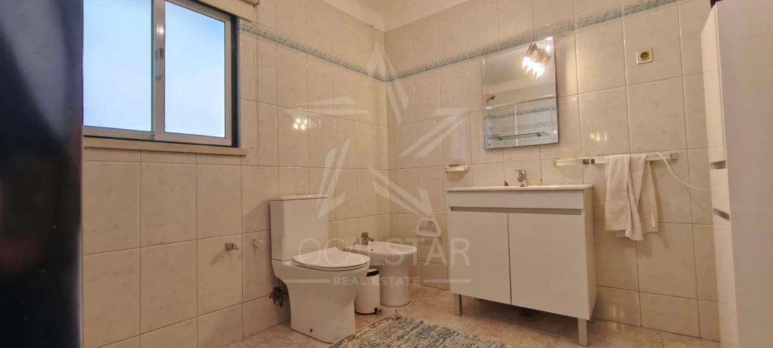 Moradia T3 para Venda em Alvorninha Foto 18