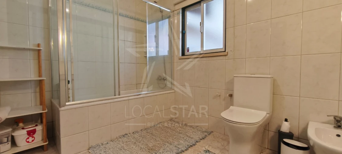 Moradia T3 para Venda em Alvorninha Foto 19