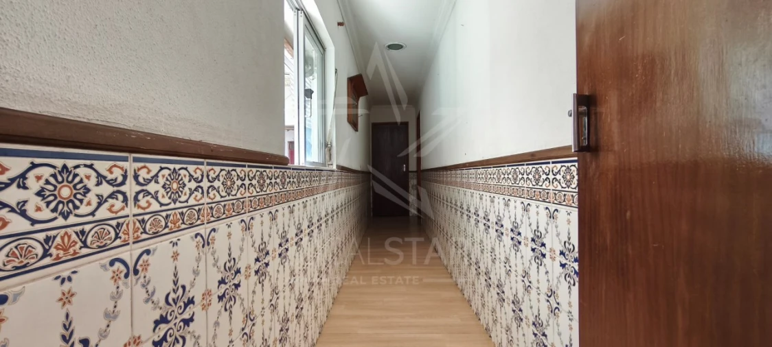 Moradia T3 para Venda em Alvorninha Foto 31