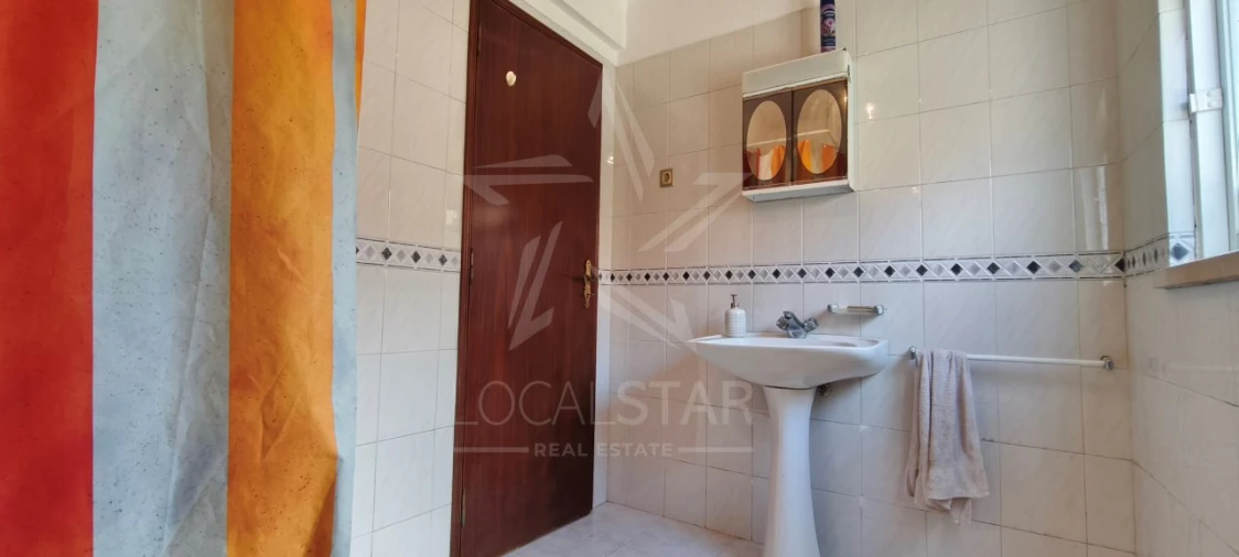 Moradia T3 para Venda em Alvorninha Foto 42