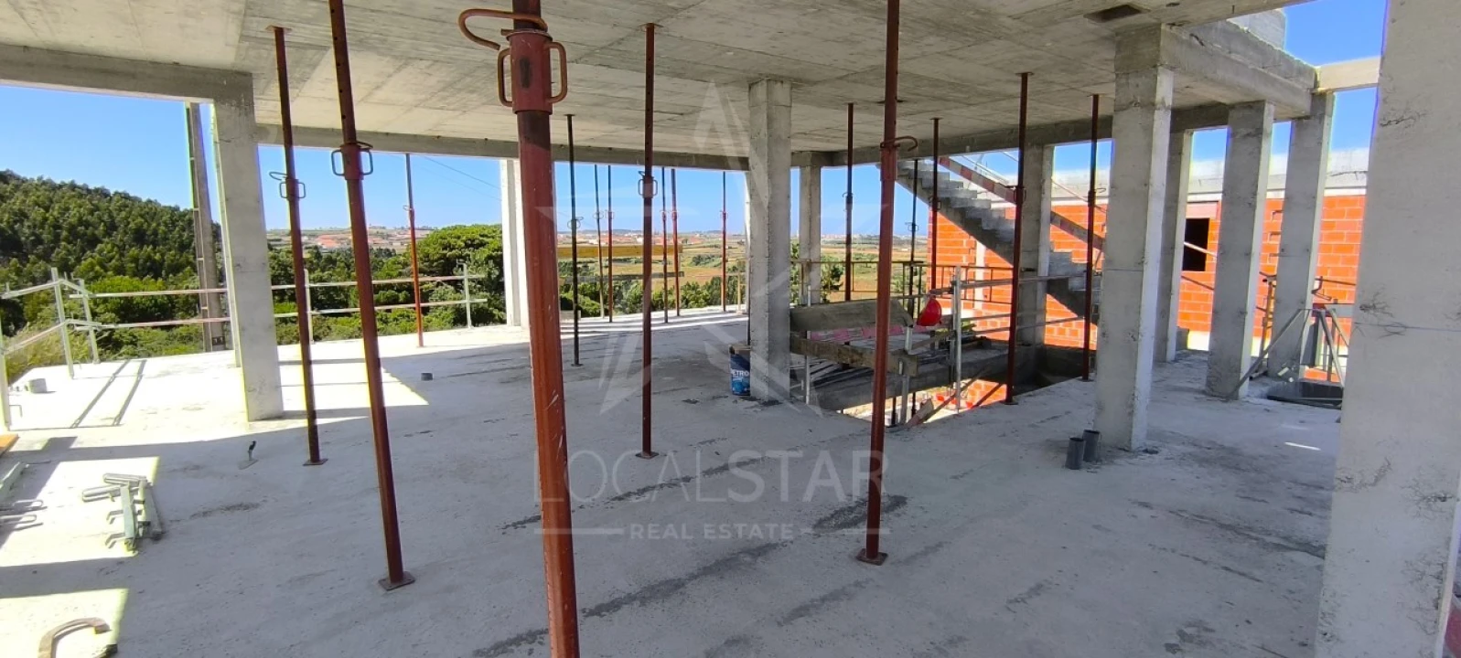 Moradia T4 para Venda em Atouguia da Baleia Foto 23