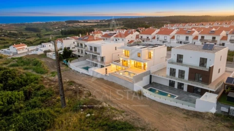 Moradia T4 para Venda em Atouguia da Baleia