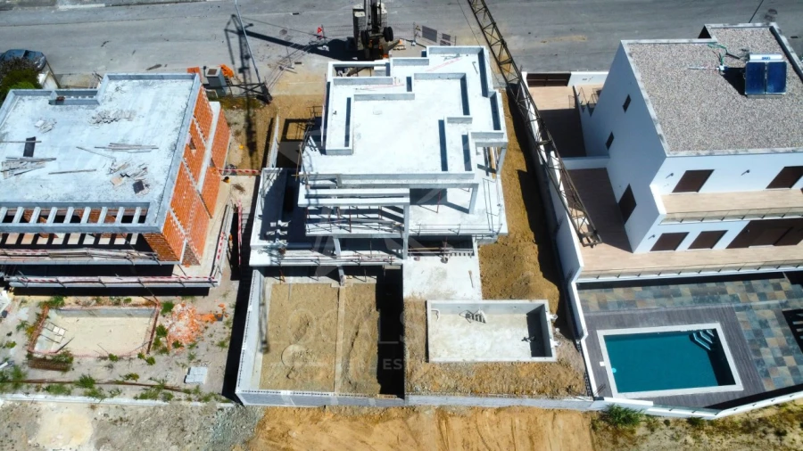 Moradia T4 para Venda em Atouguia da Baleia Foto 12