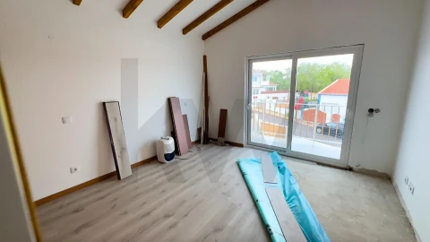 Moradia T3 para Venda em São João das Lampas e Terrugem