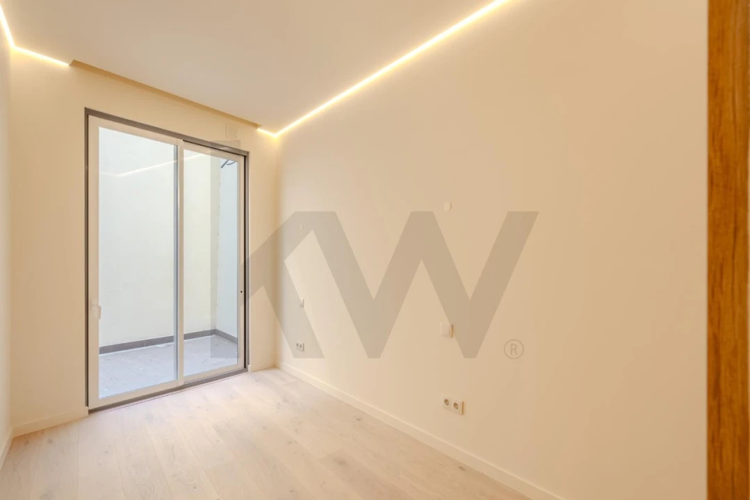 Apartamento T2 para Venda em Misericórdia Foto 6