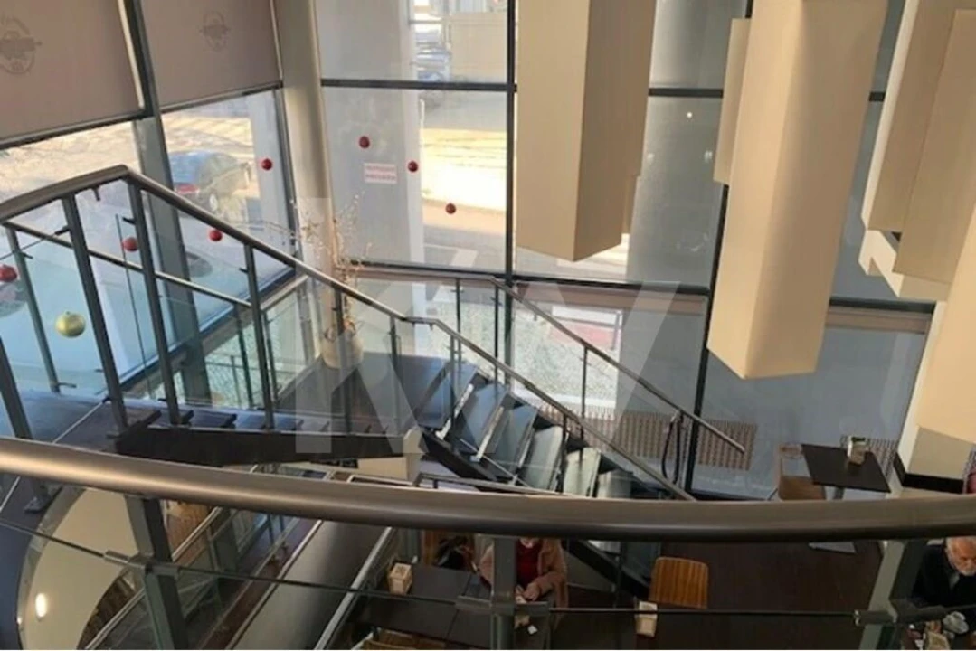 Loja para Venda em Rio de Mouro Foto 6