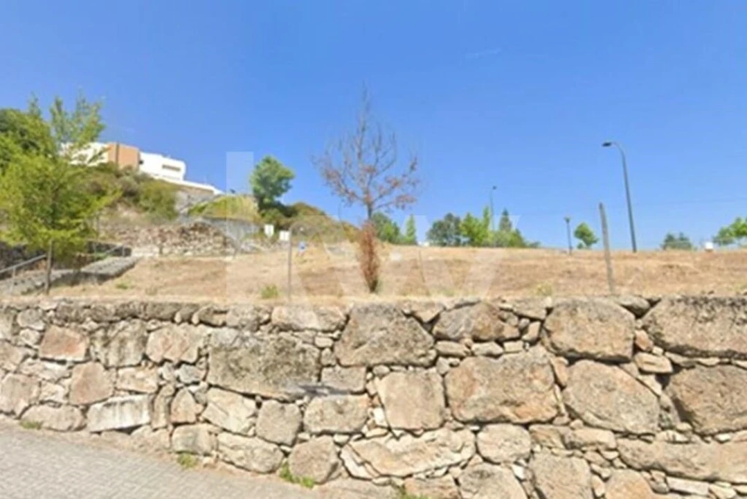 Terreno para Venda em Freixedas Foto 2