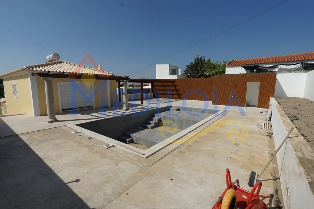 Moradia T3 para Venda em Castro Marim Foto 7
