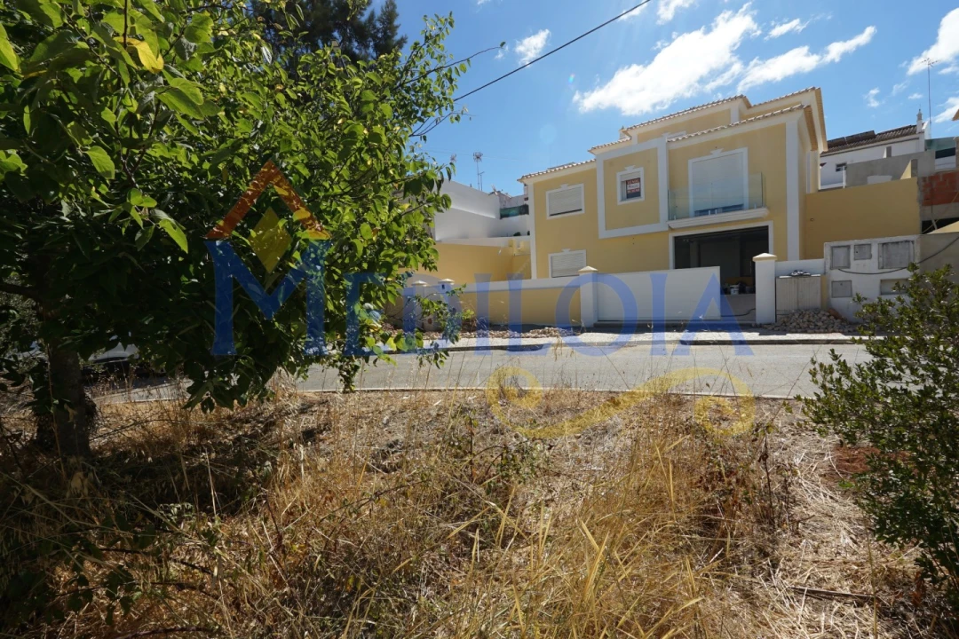 Moradia T3 para Venda em Castro Marim Foto 1