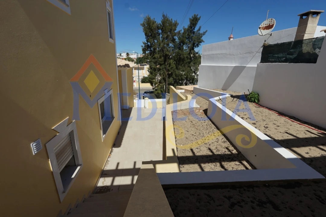 Moradia T3 para Venda em Castro Marim Foto 5