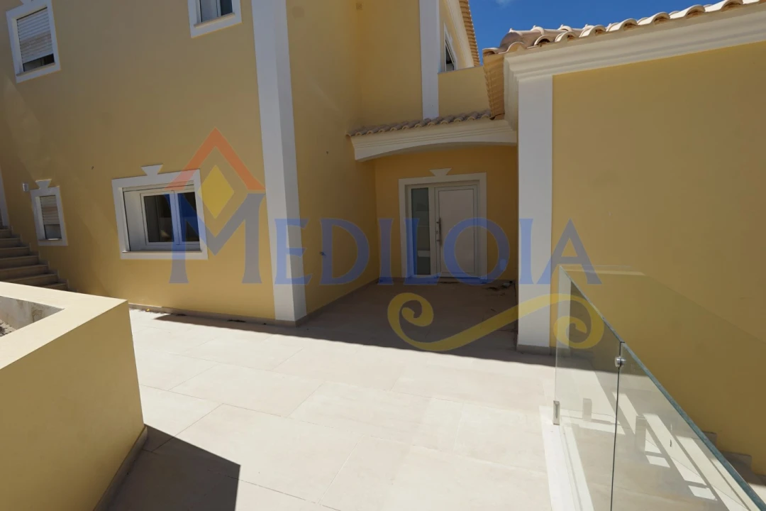 Moradia T3 para Venda em Castro Marim Foto 6
