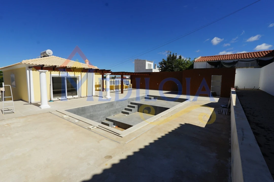 Moradia T3 para Venda em Castro Marim Foto 7