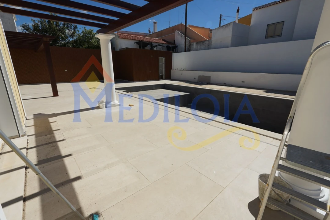 Moradia T3 para Venda em Castro Marim Foto 8