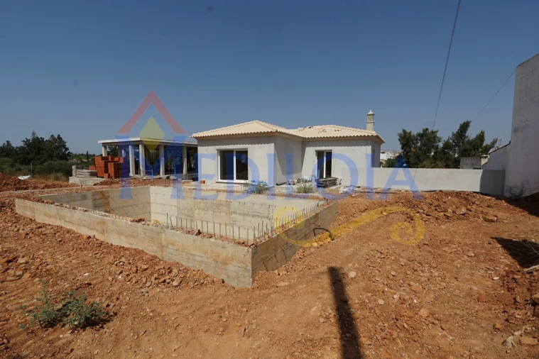 Moradia T3 para Venda em Castro Marim Foto 2