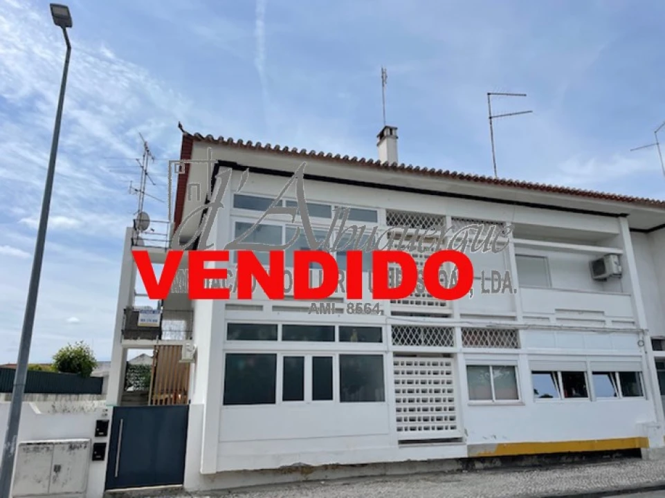 Apartamento T2 para Venda em Ponte de Sor, Tramaga e Vale de Açor Foto 1