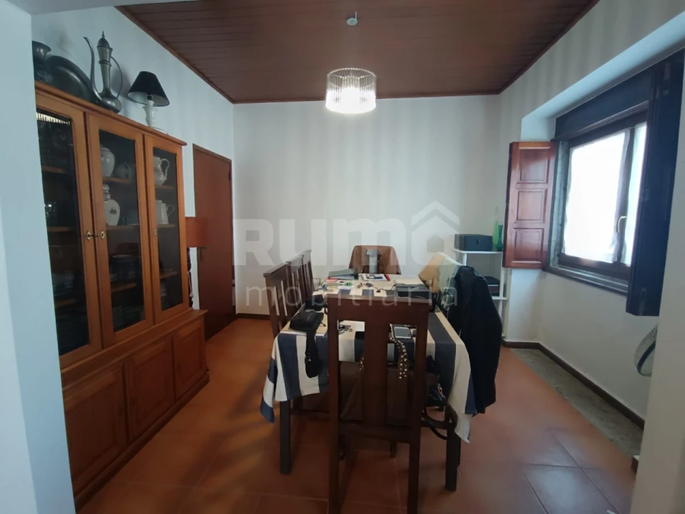 Moradia T6 para Venda em Mazarefes e Vila Fria Foto 6