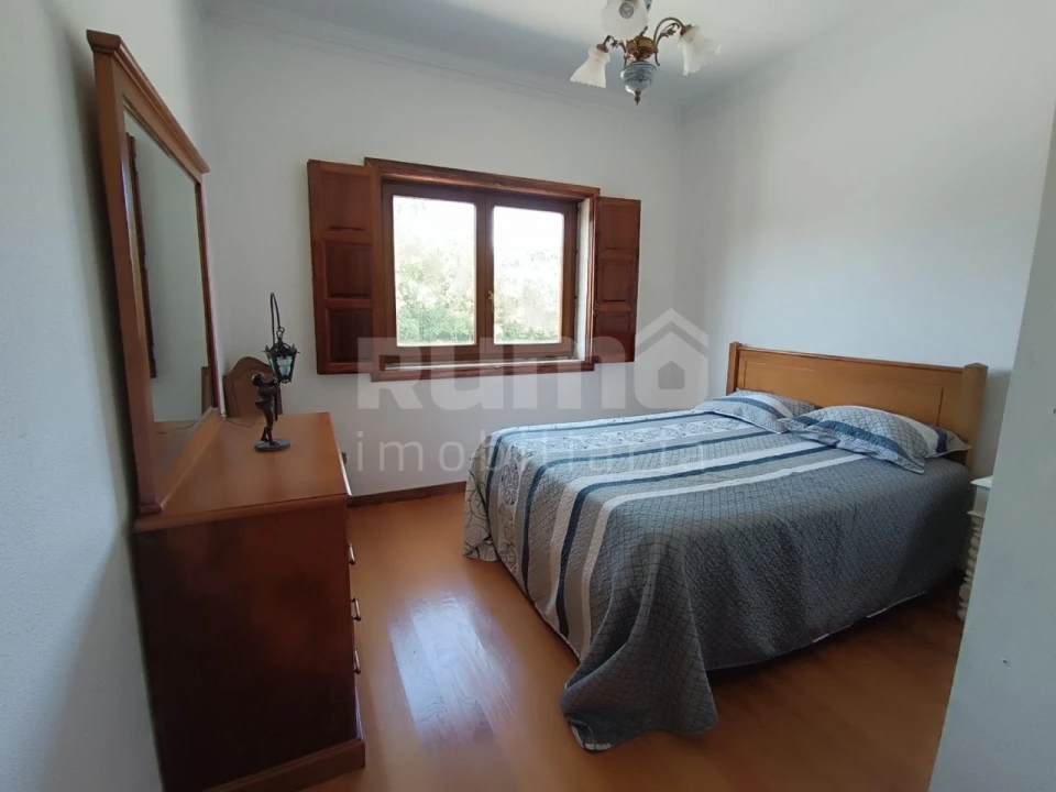 Moradia T6 para Venda em Mazarefes e Vila Fria Foto 16