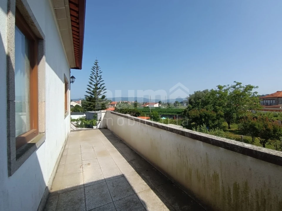 Moradia T6 para Venda em Mazarefes e Vila Fria Foto 20