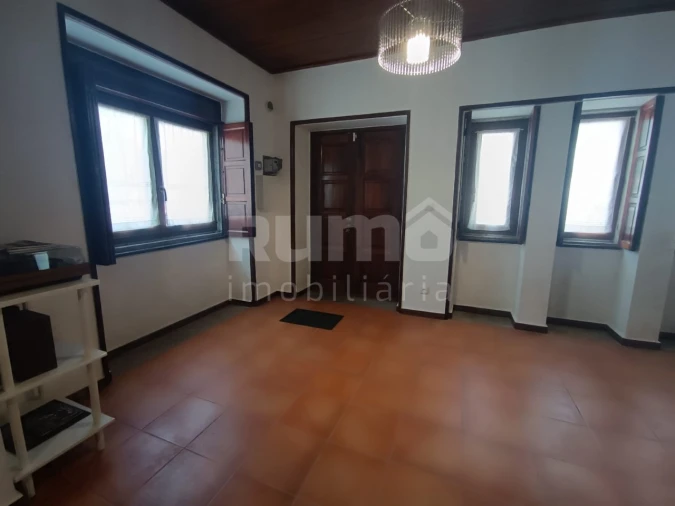 Moradia T6 para Venda em Mazarefes e Vila Fria Foto 8