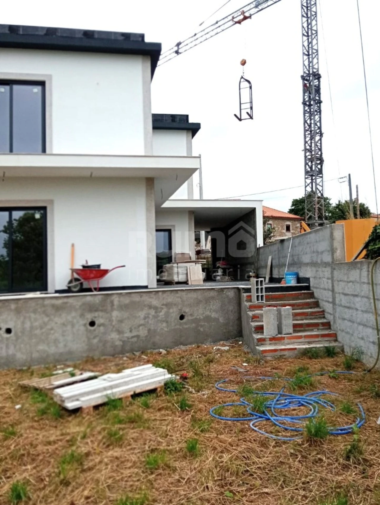 Moradia T4 para Venda em Fragoso Foto 21