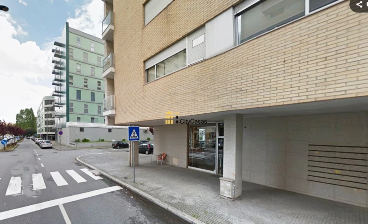 Loja para Venda em Pedrouços Foto 4