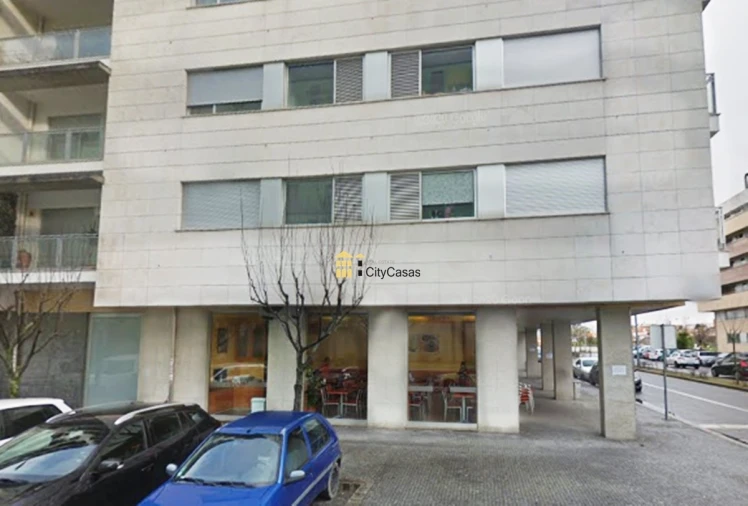 Loja para Venda em Pedrouços Foto 1