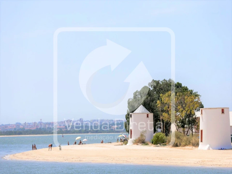 Apartamento T3 para Venda em Santo Antonio da Charneca Foto 11