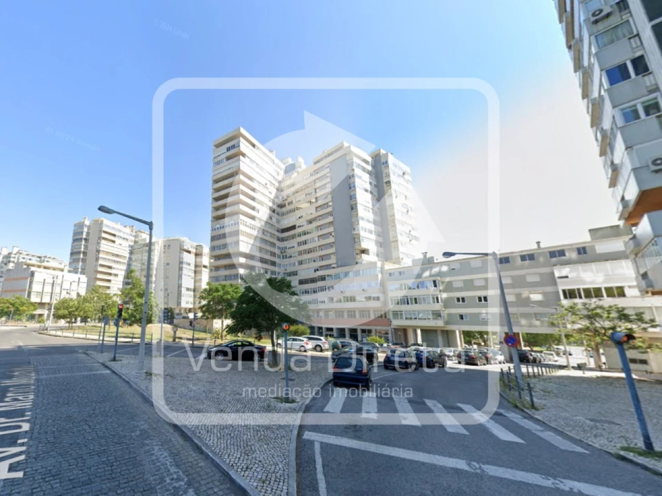 Apartamento T5 para Venda em Belém Foto 10