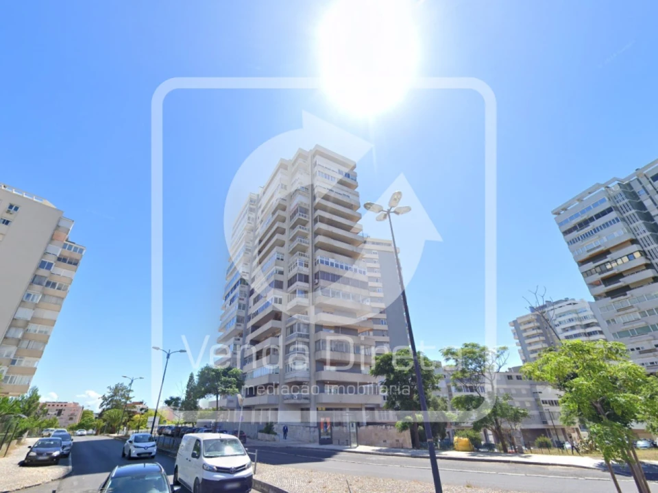 Apartamento T5 para Venda em Belém Foto 2