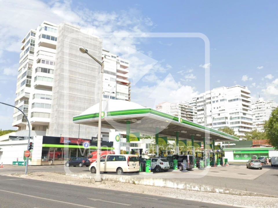 Apartamento T5 para Venda em Belém Foto 22
