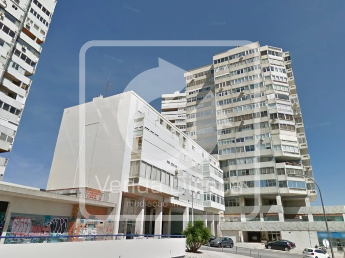 Apartamento T5 para Venda em Belém Foto 8