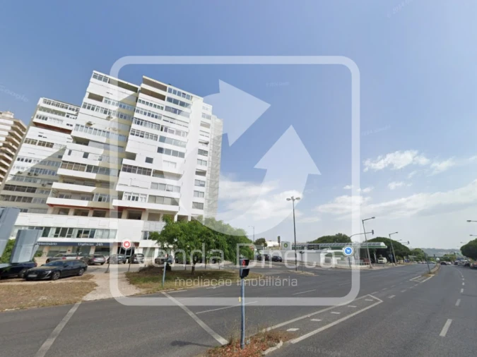 Apartamento T5 para Venda em Belém Foto 23