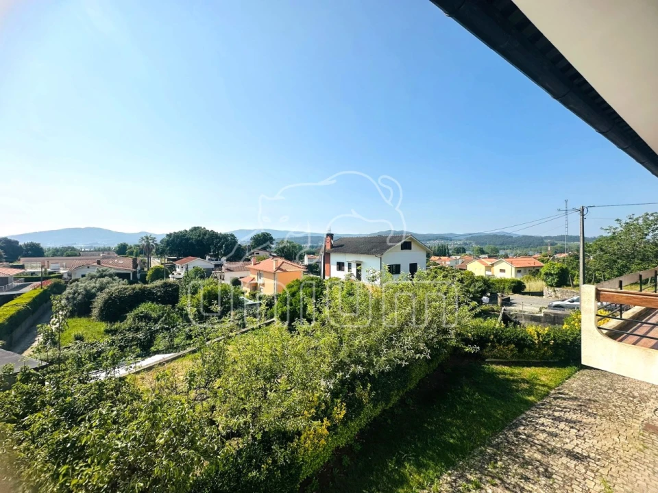 Moradia T4 para Venda em Lanhelas Foto 3