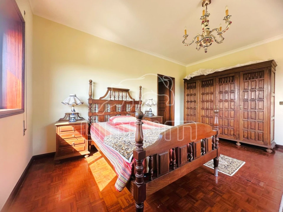 Moradia T4 para Venda em Lanhelas Foto 13