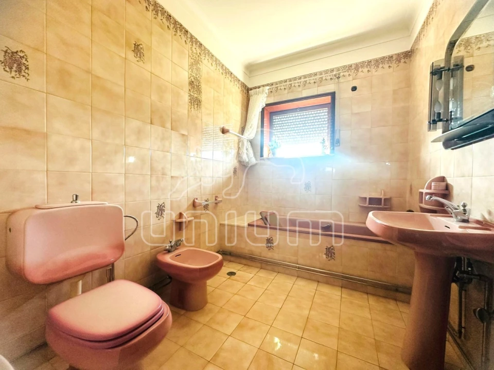 Moradia T4 para Venda em Lanhelas Foto 16