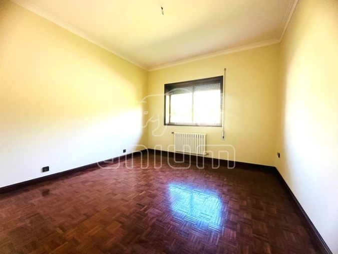 Moradia T4 para Venda em Lanhelas Foto 14