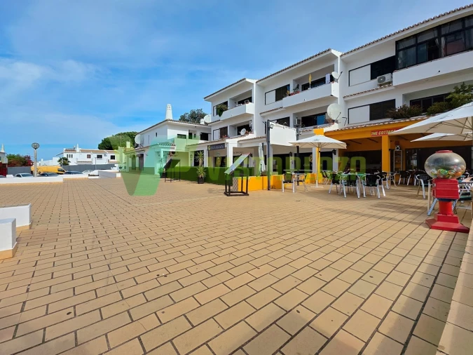 Negócio para Venda em Albufeira e Olhos de Água Foto 4