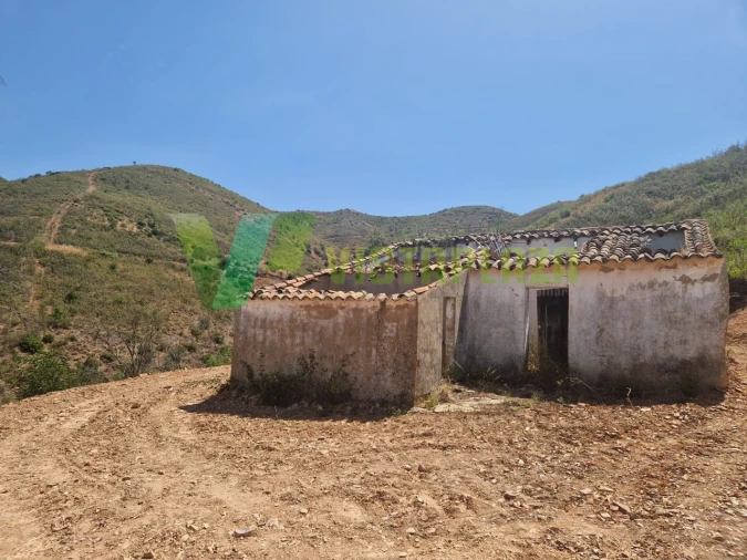 Terreno Misto para Venda em Alferce Foto 17